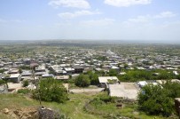 İSMAIL KAYA - Hizmet Alamadığını Öne Süren Mahalleli Belediyeye Tepkili