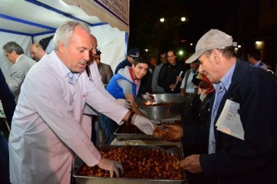 Kütahya Belediyesi'nden Halka Lokma İkramı