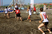 Köyceğiz'de Plaj Hentbol Turnuvası Yapıldı