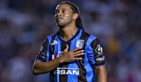 RONALDİNHO - Ronaldinho Resmen Açıkladı