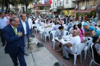 BAYRAMPAŞA BELEDİYESİ - Bayrampaşa'da 4 Bin Kişiye İftar Verildi