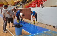 Menderes Spor Salonu Bakıma Alındı
