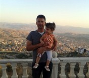 TURGUT DEVECIOĞLU - Üç Yaşındaki Azra Babalar Gününde Babasız Kaldı