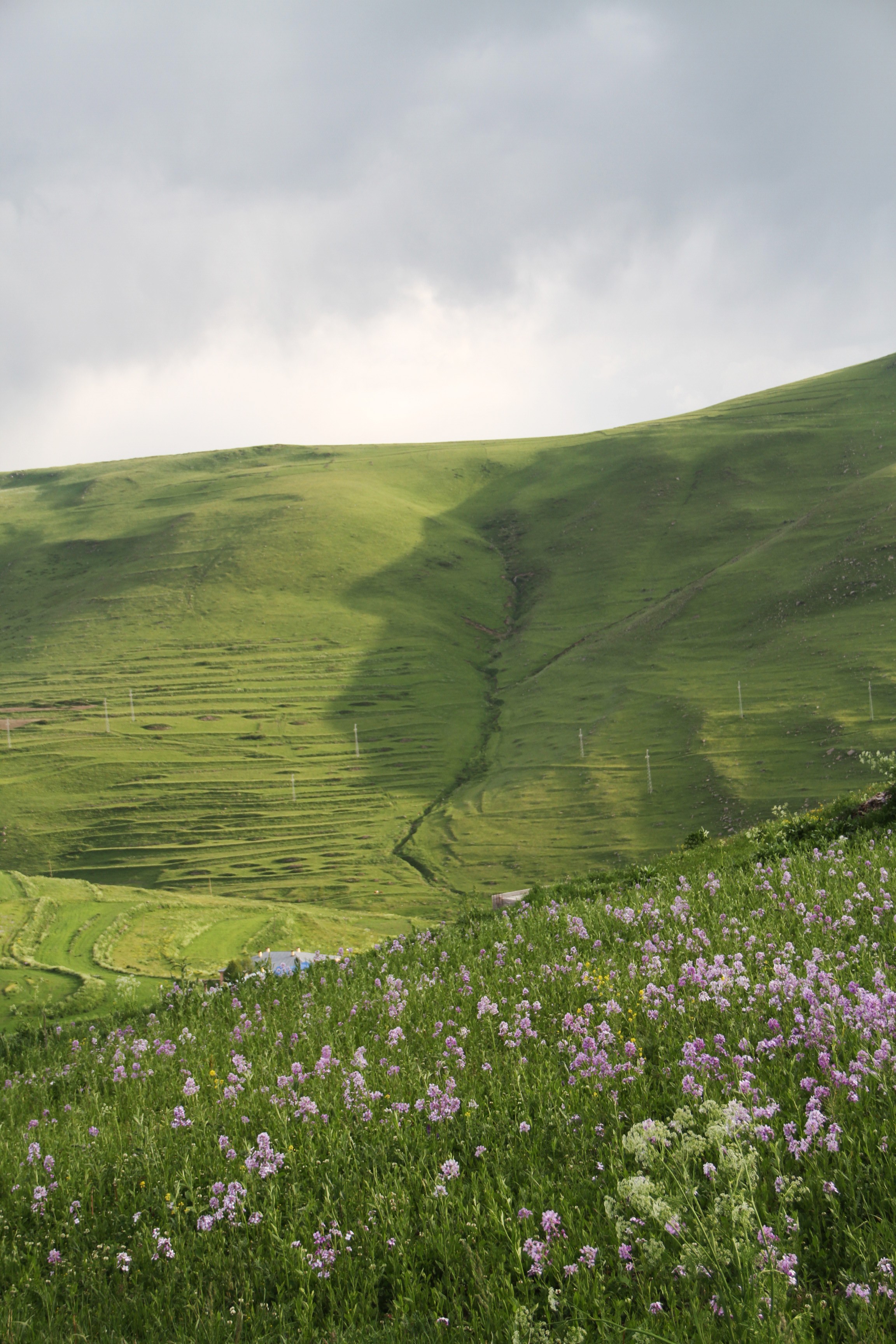 Atatürk silüeti kısa süreli belirdi