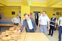 MUHAMMET ESAT EYVAZ - Alaca Belediyesi'nden 5 Bin Kişiye Sıcak Yemek