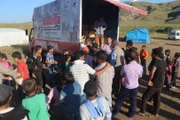 Çadırkentteki Mevsimlik İşçilere Yardım Eli