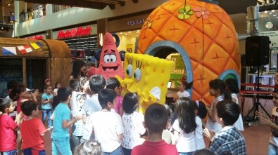 Forum Gaziantep'in Minik Ziyaretçileri Sünger Bob'u Çok Sevdi