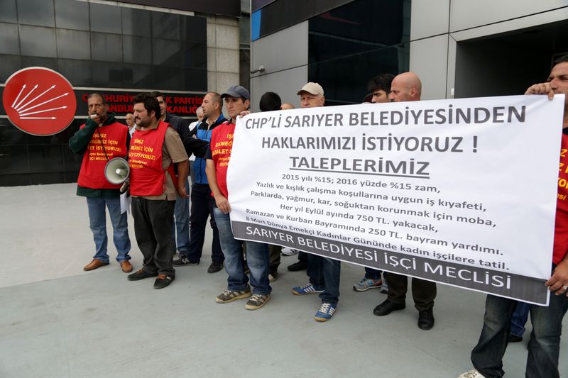 Taşeron işçilerden CHP İl Başkanlığı önünde protesto