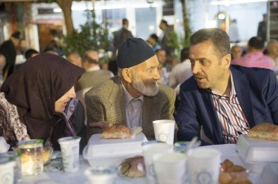 Barbaros Hayrettin Paşa Mahallesinde Coşkulu İftar
