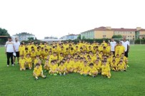 SERDİVAN BELEDİYESİ - Serdivan Yaz Spor Okulları'nda Genç Yetenekler Yeşil Sahaya İndi