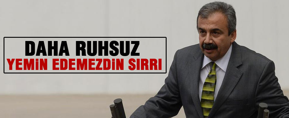 Sırrı Süreyya Önder'in Meclis'teki yemini