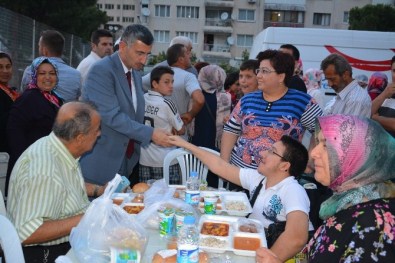 Vali Bektaş İftar Sofrasında Engellilerle Buluştu