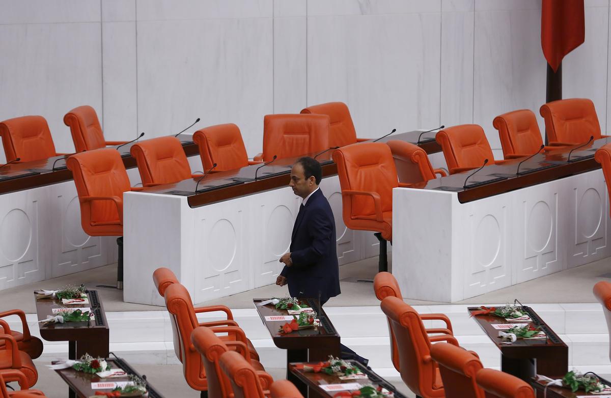 Osman Baydemir partisinin TBMM'deki yerini bulamadı