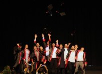 ÇÜ'de Mezuniyet Coşkusu