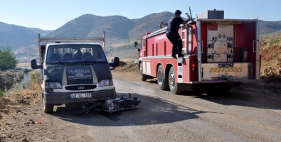 Kahramanmaraş'ta Kamyonet İle Motosiklet Çarpıştı Açıklaması 2 Ölü