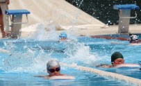 MUSTAFA DÜNDAR - Osmangazi'deki Havuzlar Cıvıl Cıvıl