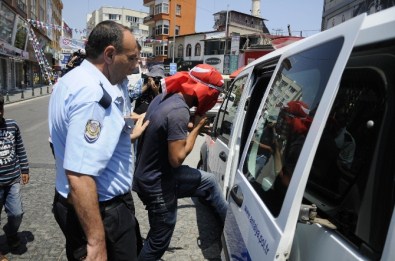 Türk Bayraklı İntihar Girişimi