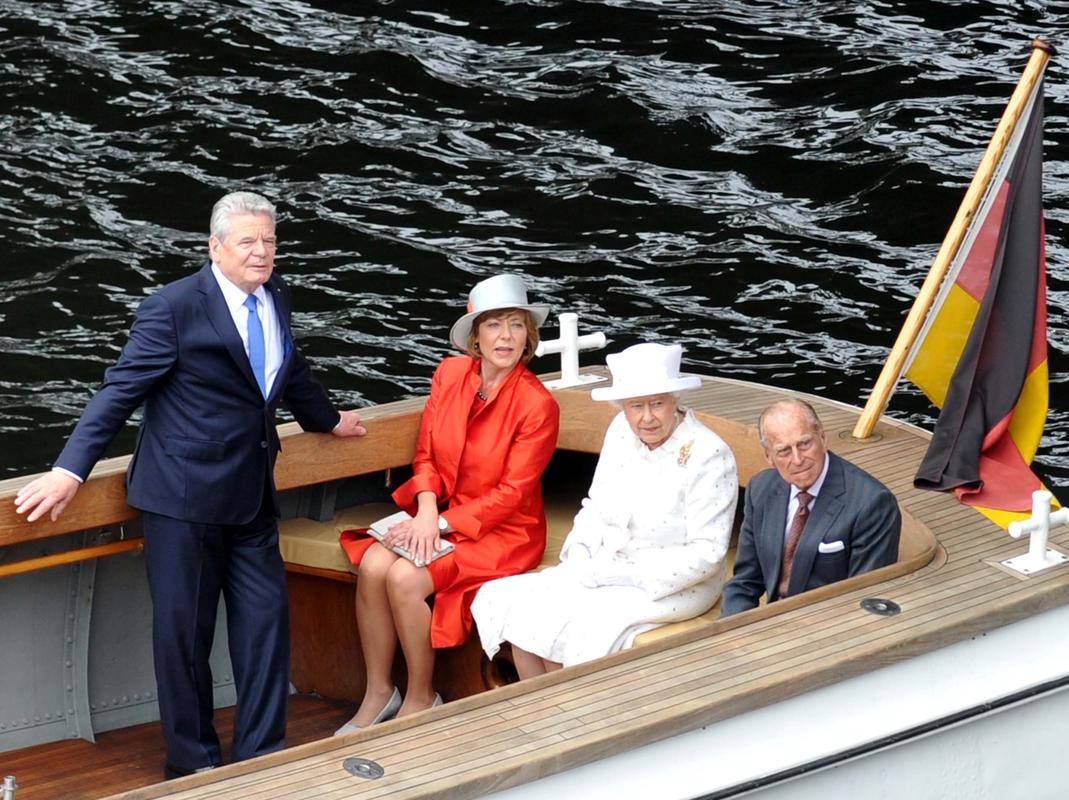 İngiltere Kraliçesi 2. Elizabeth Almanya'da