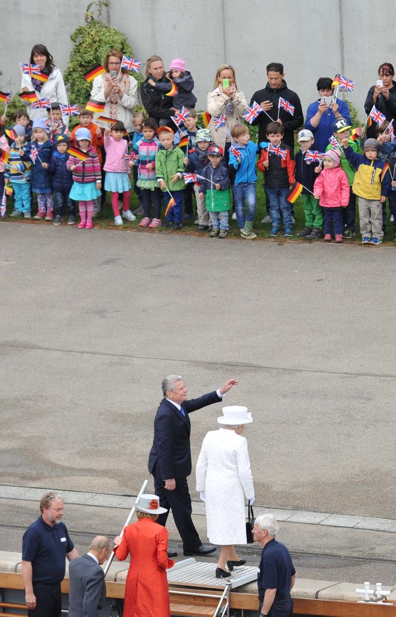 İngiltere Kraliçesi 2. Elizabeth Almanya'da