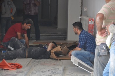 Asansör Yere Çakıldı Açıklaması 7 Yaralı