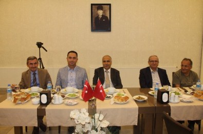 Giresun Valisi Hasan Karahan Basın Mensupları İle İftarda Buluştu