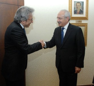 Kılıçdaroğlu, Cumhuriyet gazetesi yöneticilerini kabul etti