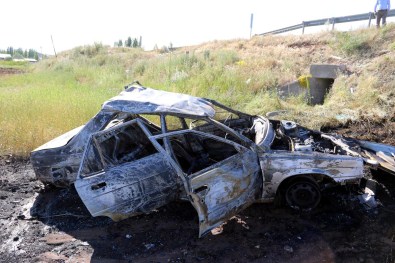 Sivas'ta Otomobil Devrildi Açıklaması 1 Ölü, 3 Yaralı