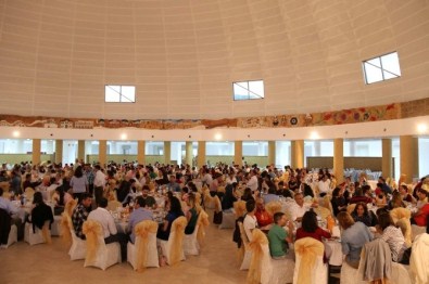 Üniversite Personeli Geleneksel İftar Yemeğinde Buluştu