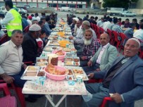 İFTAR ÇADIRI - Asyader Vatandaşlara İftar Çadırında Yemek Verdi