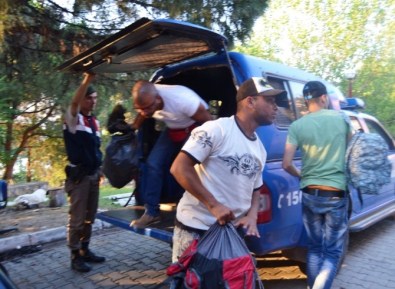 Balıkesir'de 45 Suriyeli Kaçak Göçmen Yakalandı