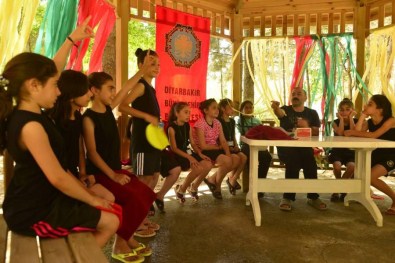 Çocuk Yaz Kampı Devam Ediyor