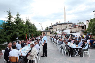 Darende Belediyesinden Mahalle Sakinlerine İftar