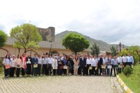 Oltu'da 60 Başarılı Öğretmen Ödüllendirildi