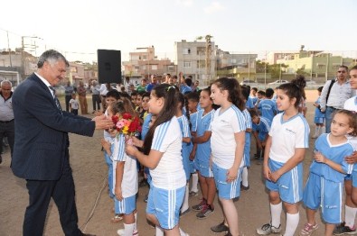Seyhan'da Yaz Spor Okulu Açılışları Sürüyor