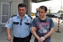 ERKEK HEMŞİRE - Sigara Yüzünden Ceza Kesen Hastane Müdürünü Falçatayla Yaraladı