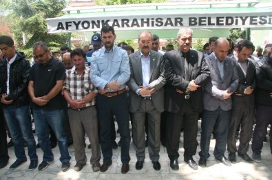 Ülkü Ocakları Çin'in Uygur Türklerine Yaptığı Zulmü Protesto Etti