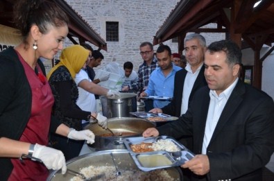 Başkan Aksoy , Karaali Ve Musalla Mahallesi Sakinleri İle İftarda Buluştu