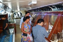 ÇANAKKALE ŞEHITLERI - 'Çanakkale 100. Yıl Gezici Müzesi' Çınarcık'ta