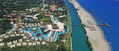 Işın Karaca Ve Fatih Erkoç, Bu Yaz Gloria Hotels & Resorts'ta