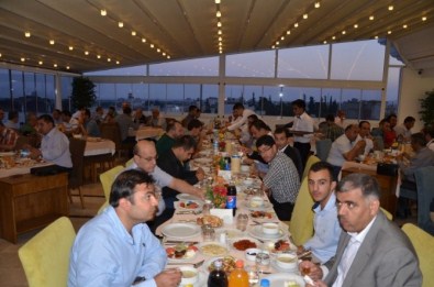 Vali Süleyman Tapsız, Kilis OSB' Nin Geleneksel İftar Programına Katıldı