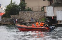 SÜRAT TEKNESİ - İstanbul Boğazı'nda Sürat Teknesi Battı
