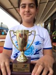 12 Yaşındaki Sudenaz Şampiyon Oldu