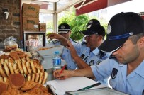 AYVALIK BELEDİYESİ - Ayvalık Belediye Zabıtasından Ramazan Pidesi Denetimi