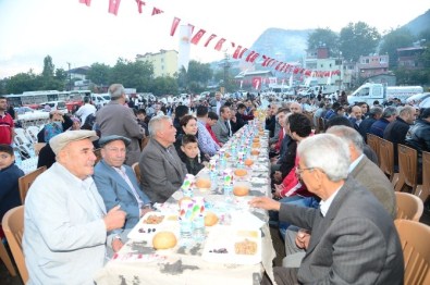 Büyükşehir'den Akçatekir'de İftar Yemeği