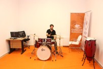 Çarşamba Gençlik Merkezi Kurslarına Yoğun İlgi