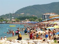 KISMİ FELÇ - Çınarcık'a Yaz Sezonunda 600 Bin Turist Bekleniyor