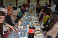ENGELLİ KADIN - Erciş Belediyesi Engelli Kadınları İftarda Buluşturdu