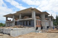 HALIL ETYEMEZ - Ereğli'de Kadınlar Lokali İnşaatı Sürüyor