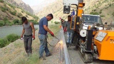 Hakkari-Çukurca Karayolunda Çalışmalar