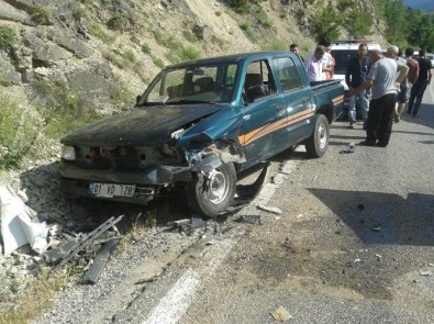 Saimbeyli'de Trafik Kazaları Açıklaması 5 Yaralı